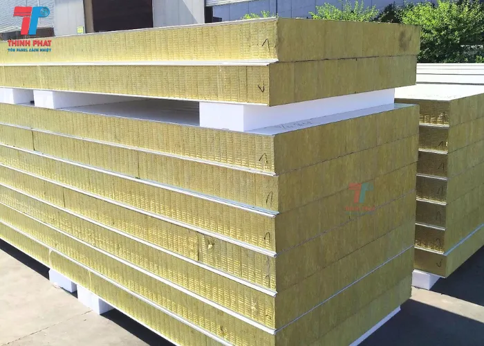 So Sánh Vách Panel Rockwool 100mm Với Các Độ Dày Khác