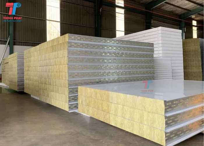 So Sánh Vách Panel Rockwool 100mm Với Panel EPS, Panel PU Và Các Vật Liệu Khác