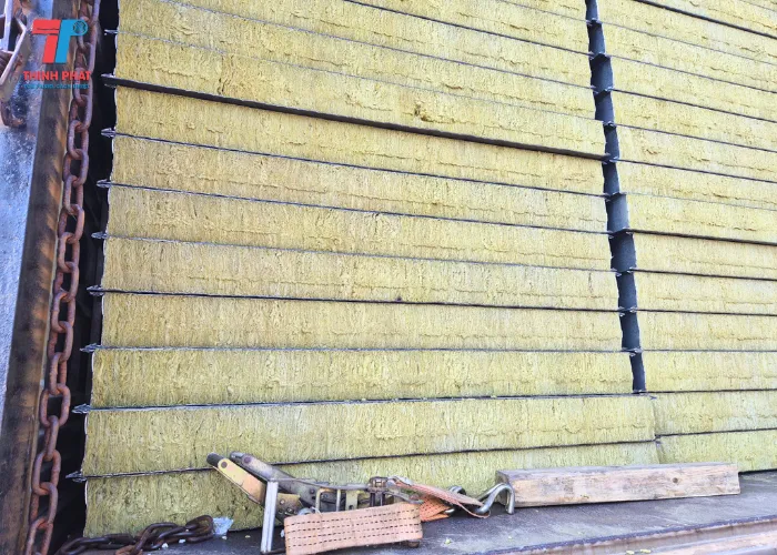 Bảng Giá Vách Panel Trong Nhà Tham Khảo