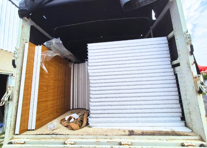vận chuyển panel eps vân gỗ 50mm