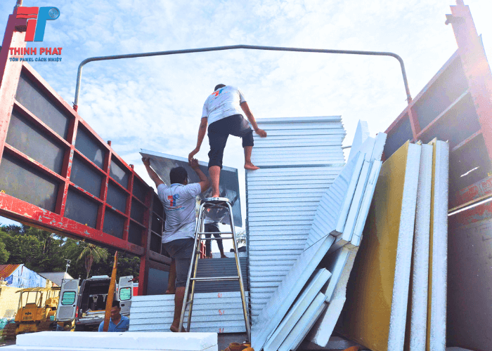 dia-chi-mua-tam-panel-EPS