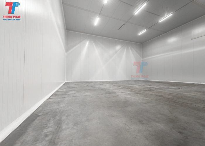 panel-PU-lam-vach-cach-nhiet